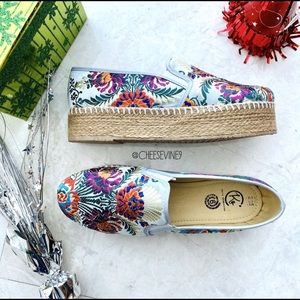 🔥 Embroidered Espadrille